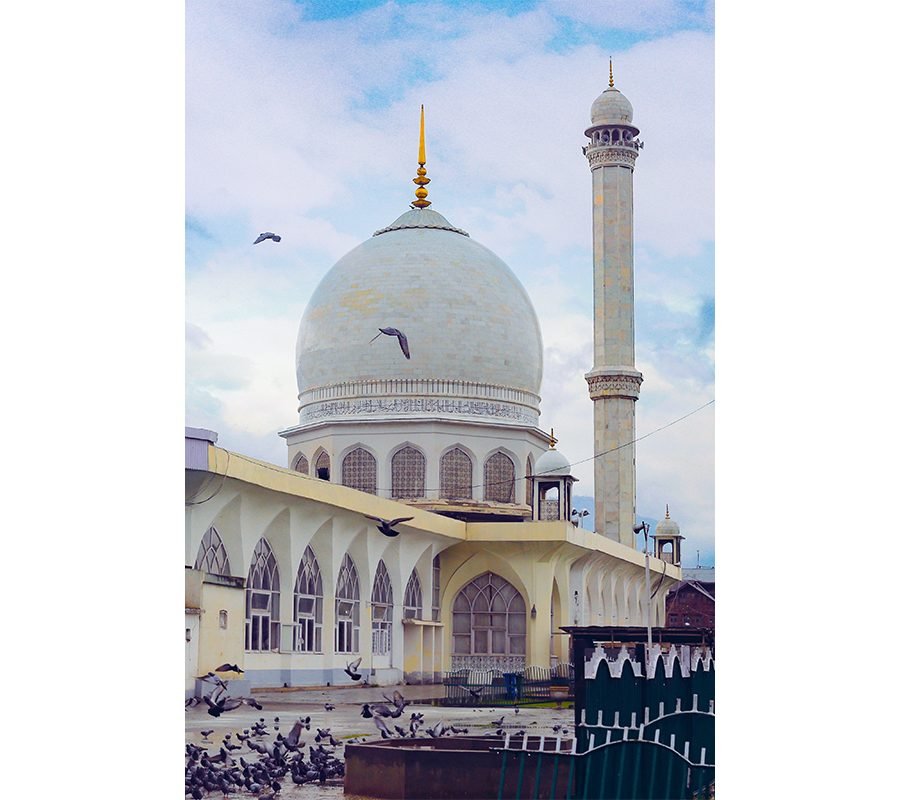 Hazratbal Dargah